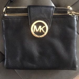 Michael kors crossbody wallet bag